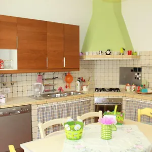  Apartamento A Casa Di Magda Italia
